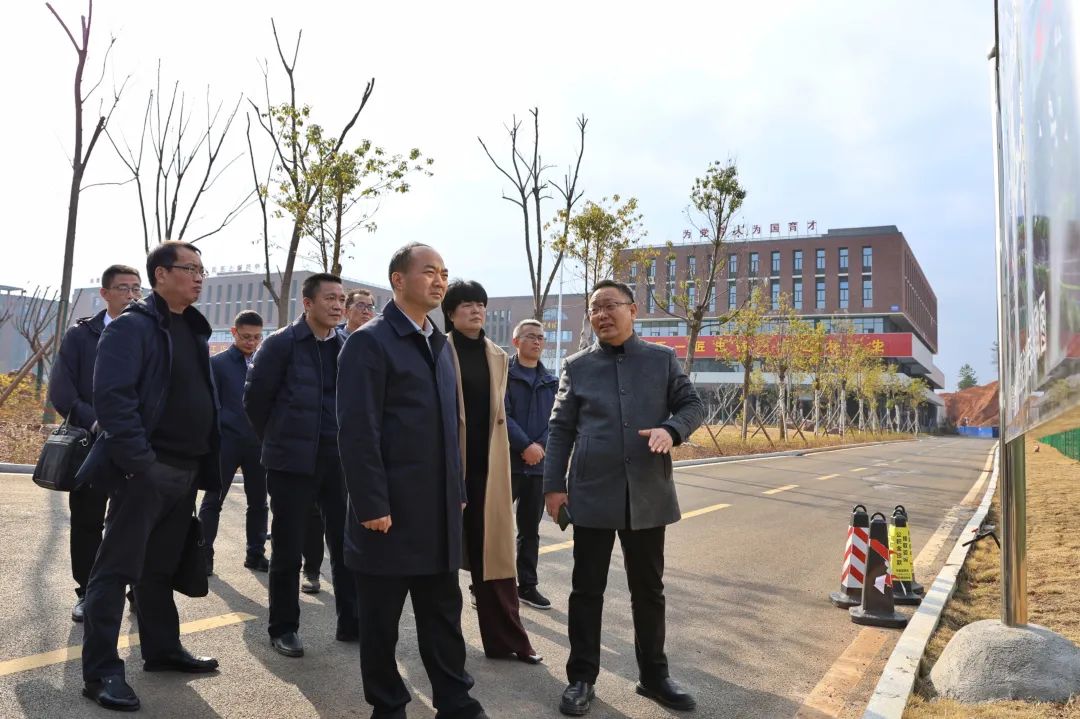 谢小军调研邵阳通用机场项目和邵阳通航职业技术学院筹建工作