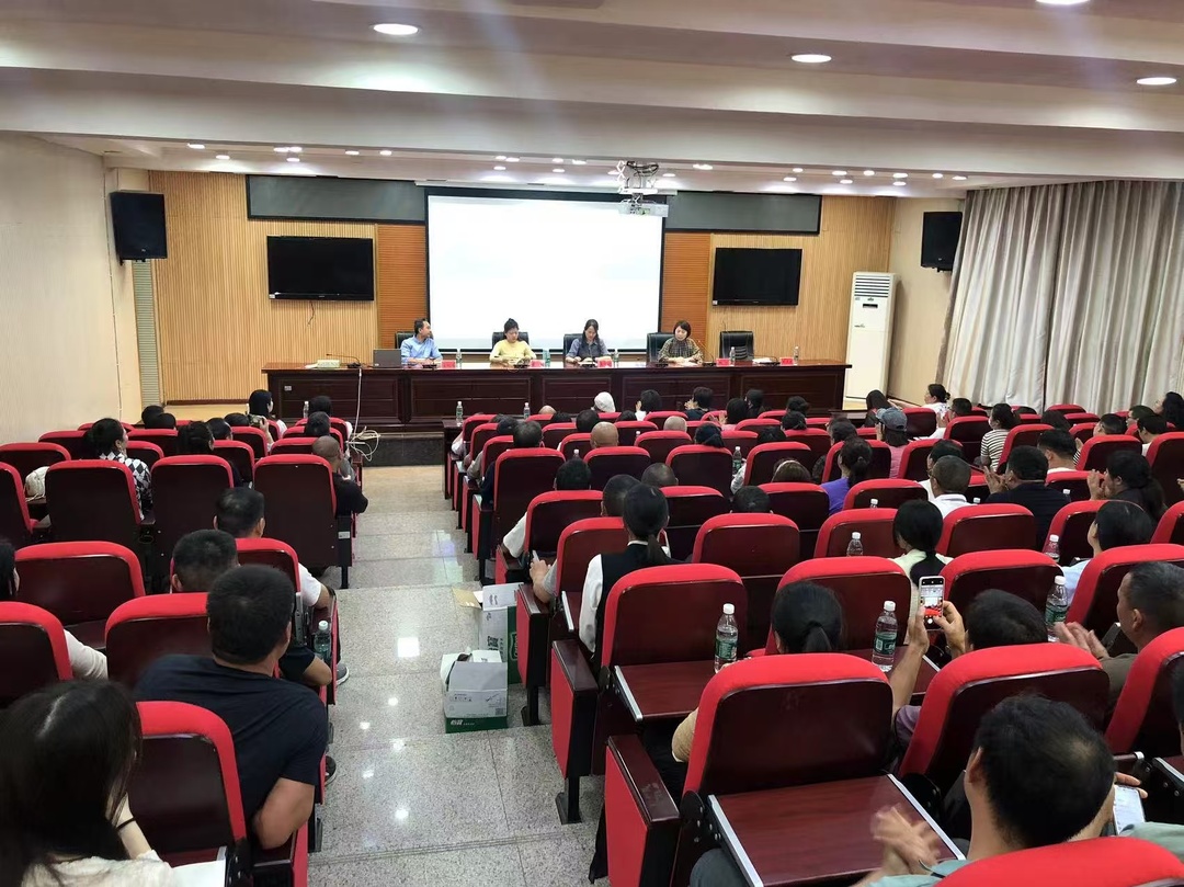 县商务局举办消费品以旧换新专题培训会
