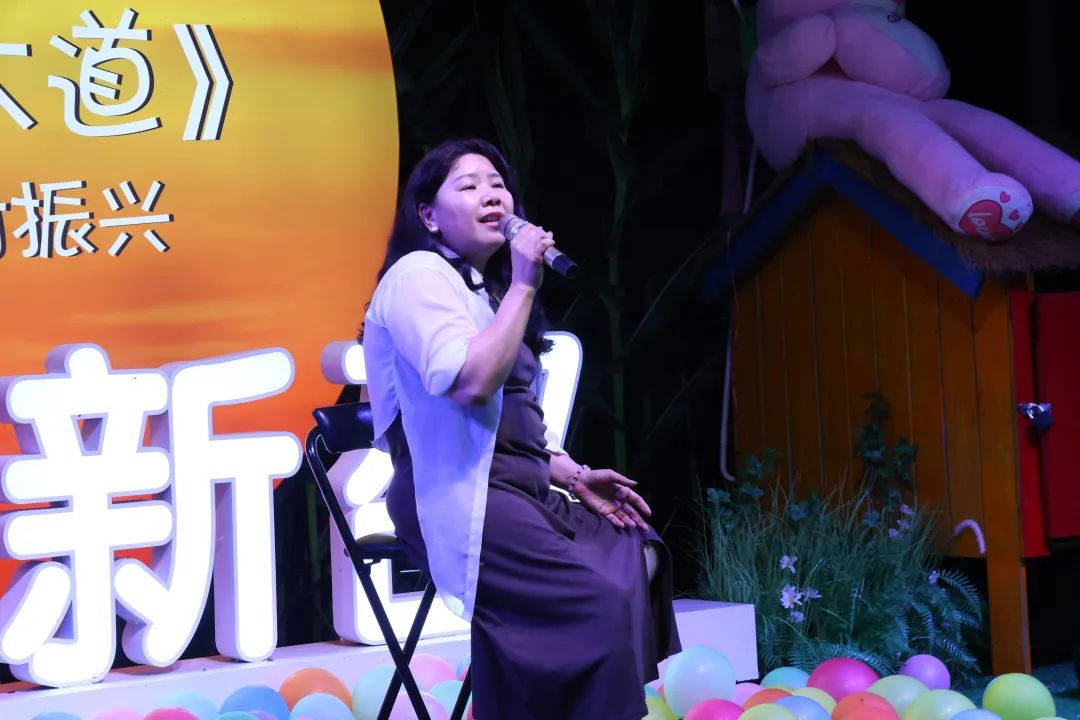 【村光大道】首个月冠军！这朵“银花”绽放百姓舞台