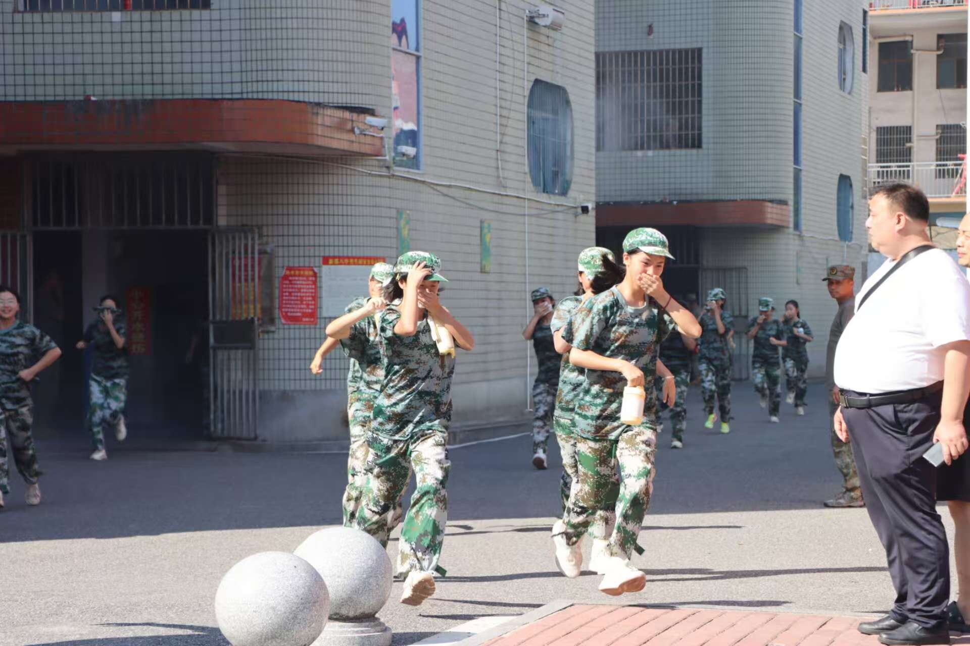 新邵：消防安全進校園 上好開學“第一課”