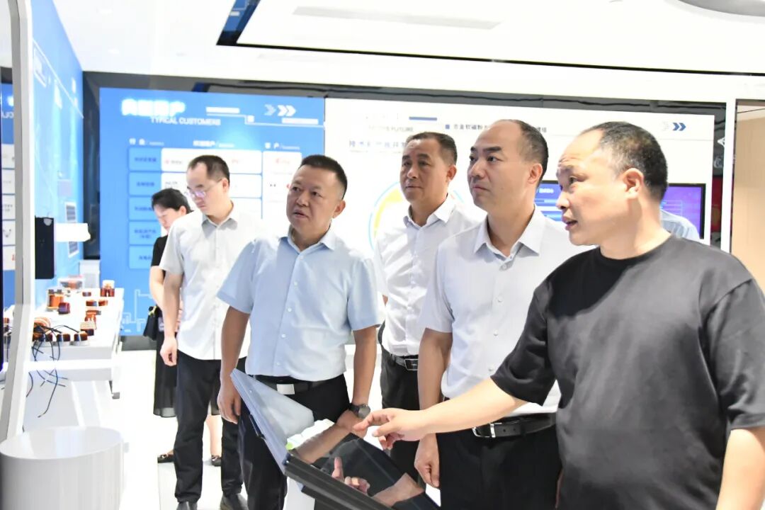 謝小軍率隊赴粵港澳大灣區(qū)開展精準招商活動