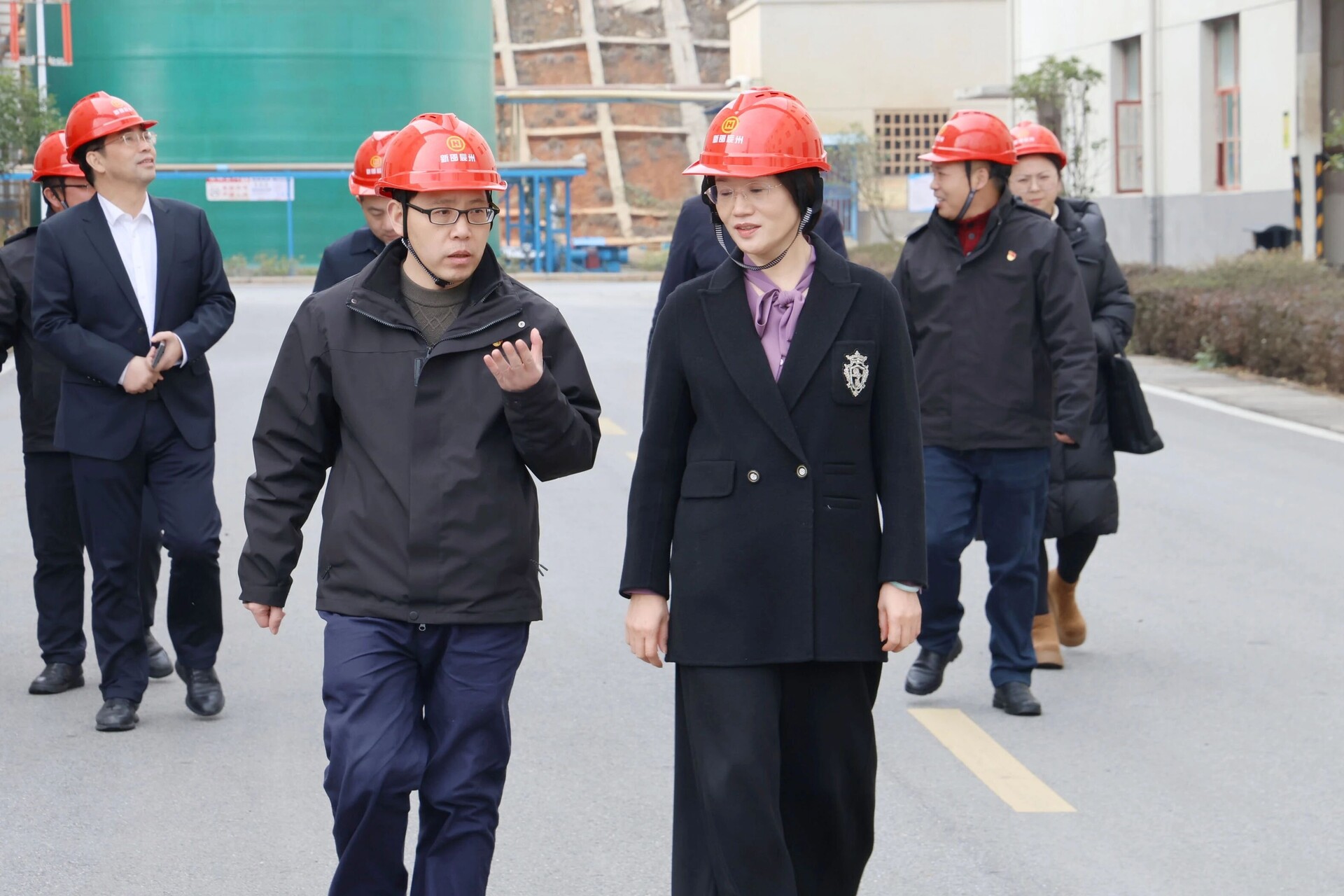 黄海蓉督导全县烟花爆竹管控、空气质量、安全生产等工作