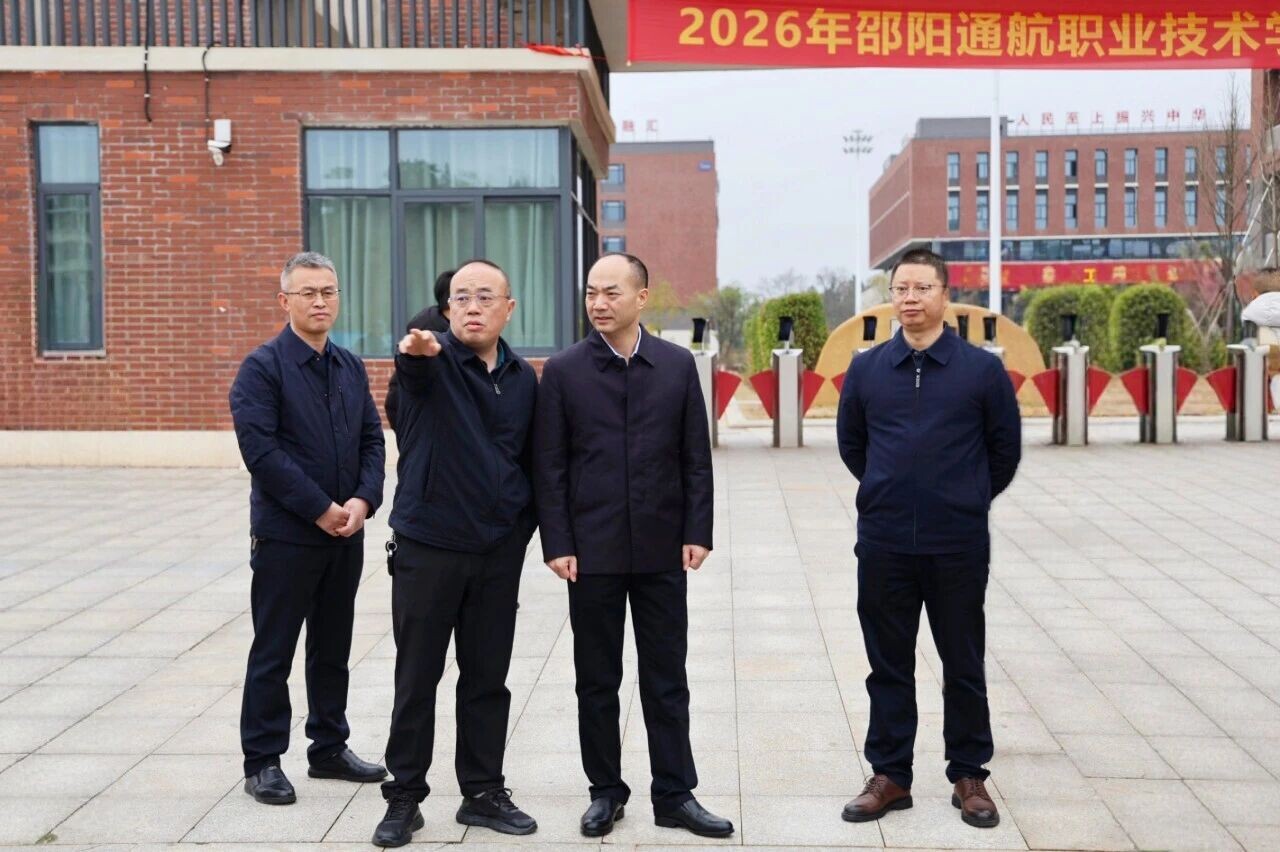 谢小军调度重点项目建设工作