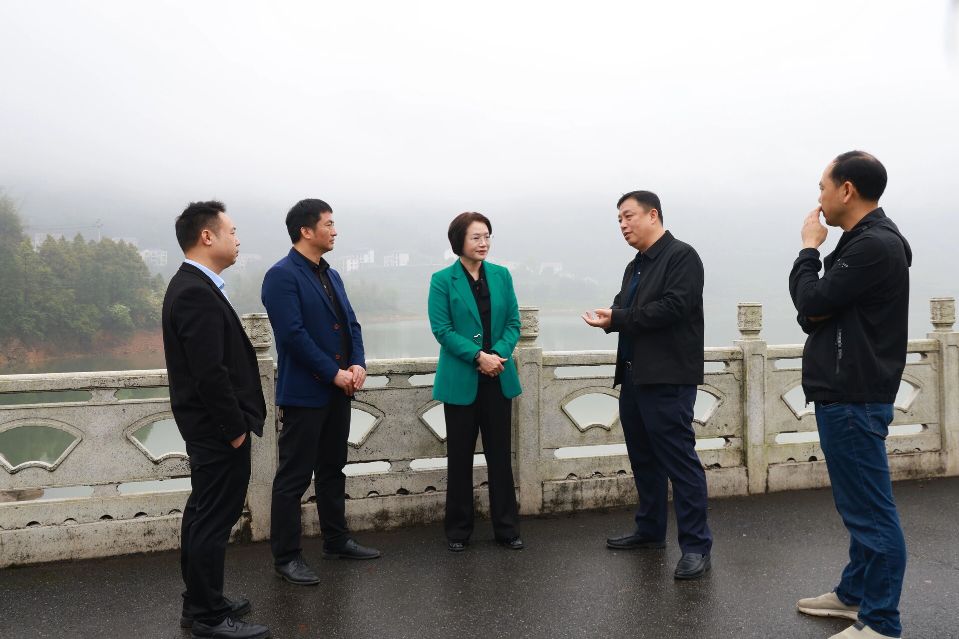 黄海蓉调研防汛备汛、安全生产和社会稳定工作